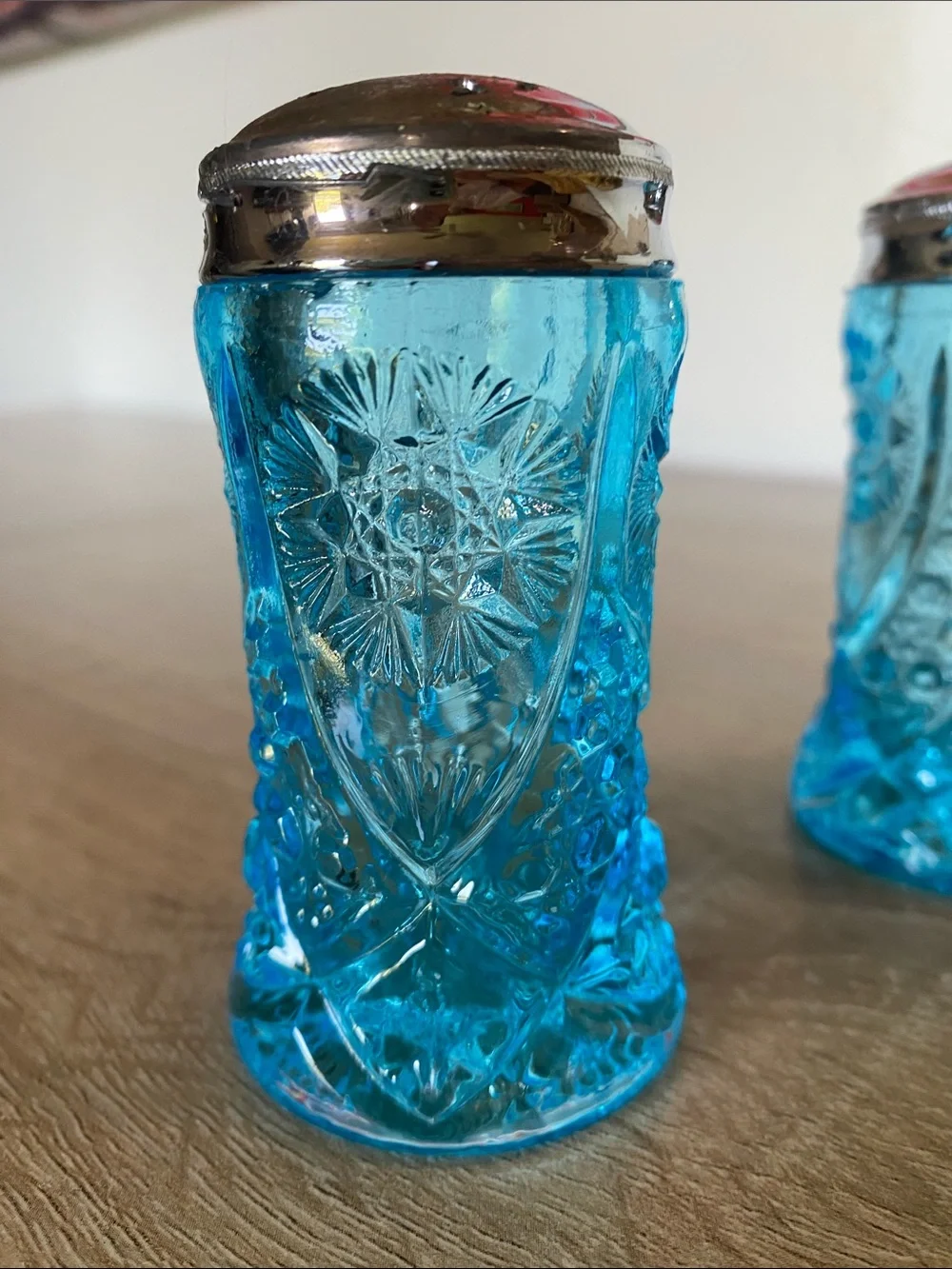 Daisy & Button (EAPG) Salt and Pepper Shakers